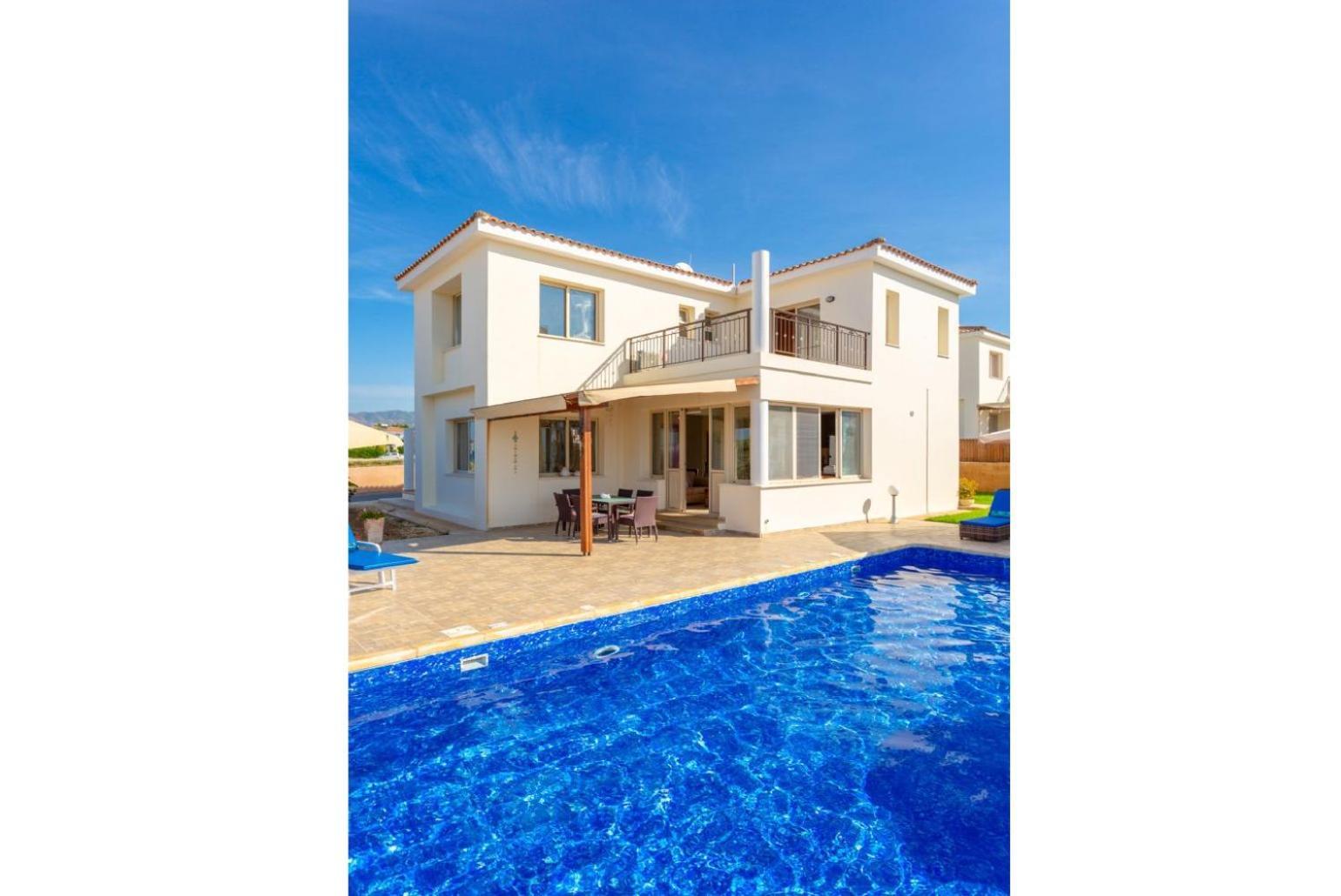 Villa Seashore One Paphos Exteriör bild